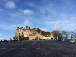 Edinburgh Castle was the most impressive castle we had visited so far. Its history and archtecture really suit for the capital of Scotland.
