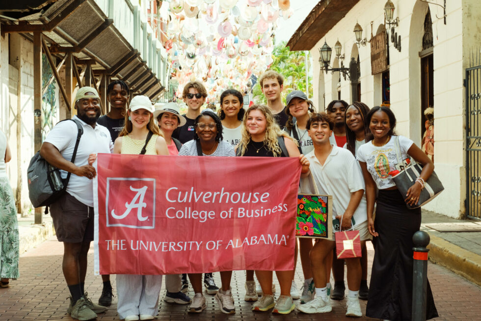 Abroad in Panamá: Culture shocks, Corporations, and Climatic Observations 