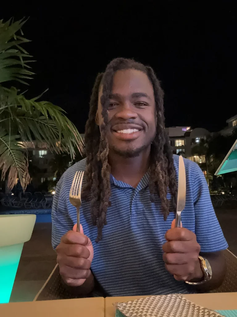 The current image has no alternative text. The file name is: study-abroad-dinner.webp